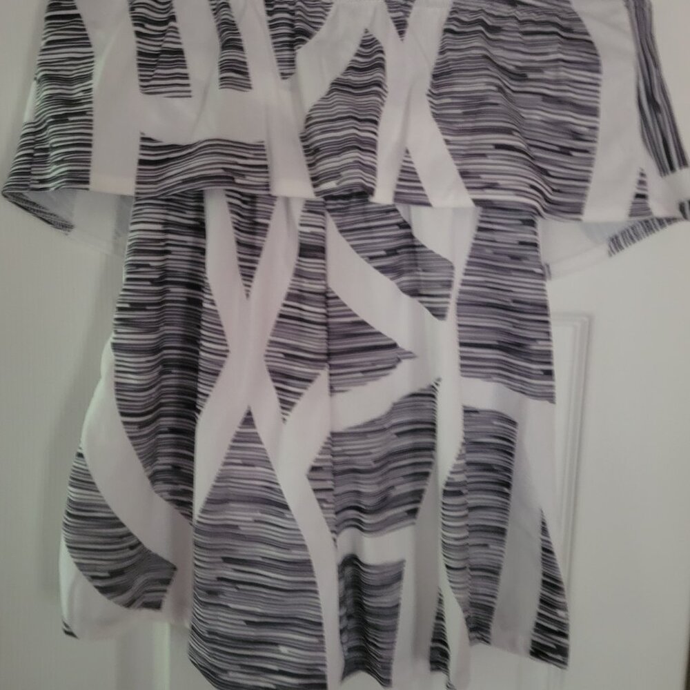 Romper - Picture 3 of 3